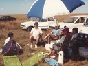 Prétoria 1984 (28281 visites) Un barbecue dans le bush. De gauche à droite: MA. Le Gall, A. Le Gall, JP. X, D. Paugam, M. Lo... Prétoria 1984